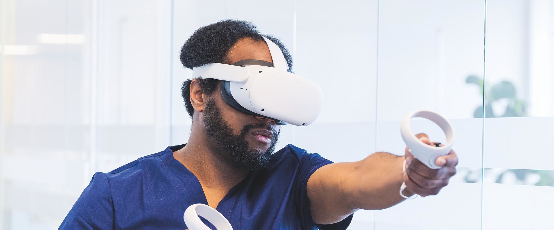 A Comprehensive Look into Medical Training for Virtual Reality Applications